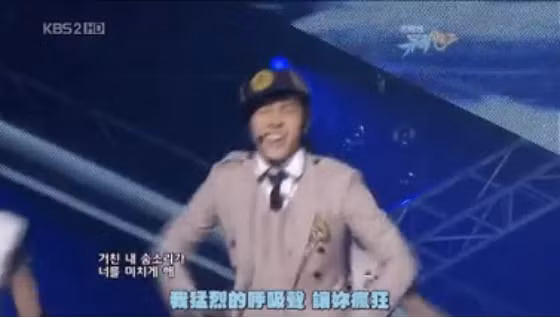 4. Yoseob, Doojoon (Hightlight) Trước khi Kikwang debut với tư cách là một thành viên nhóm BEAST vào tháng 10 năm 2009, anh là một nhạc công độc tấu dưới cái tên AJ. Các thành viên khác của BEAST, Yoseob và Doojoon thì chỉ là những vũ công phụ cho các nhóm nhạc Hàn khác.