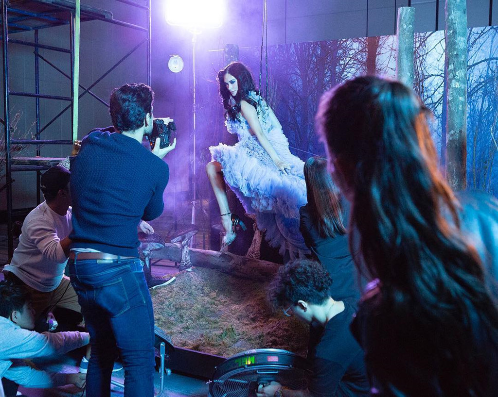 Sự nghiệp giải trí của Pia Wurtzbach lên như diều gặp gió sau khi cô đăng quang Hoa hậu Hoàn vũ 2015. Cô cũng từng nhận những lời chê về gương mặt hay vóc dáng nhưng vẫn đang ngày càng hoàn thiện bản thân. Thời gian gần đây, Pia Wurtzbach gầy đi trông thấy khiến ngoại hình thanh thoát hơn trước.