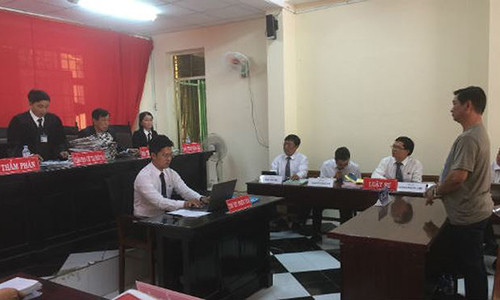 Út Lượm kêu oan, cho rằng không giao cấu với bé Linh.