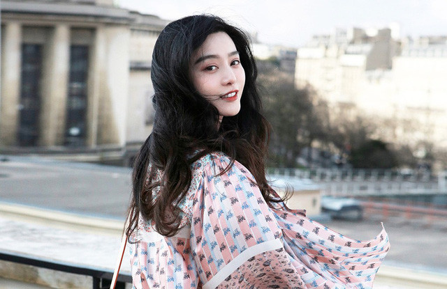 Muc phat thue chi bang 2 nam mua sam online cua Pham Bang Bang