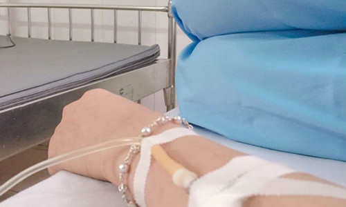 Loi canh tinh cua co gai tre mac benh nang khien nhieu nguoi suy ngam