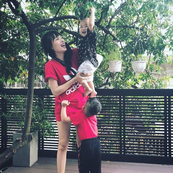 Vo hot girl khoe nha tien ty do chinh Le Hoang (The Men) thiet ke