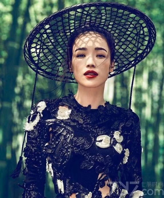 Thu Ky: Tu “gai hu” bi ong trum cuong buc den minh tinh hang dau chau A-Hinh-2