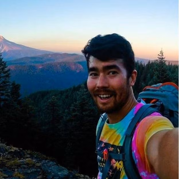 Thanh nien My bi bo lac “thay nguoi la la giet” sat hai tren dao la ai?