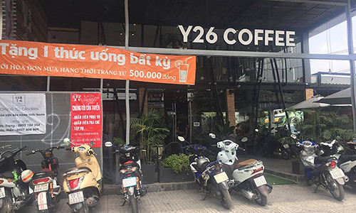 Cảnh sát xác định nguyên nhân vụ hỗn chiến tại quán cà phê là do mâu thuẫn làm ăn giữa hai nhóm san lấp mặt bằng. Ảnh: H.TÂM