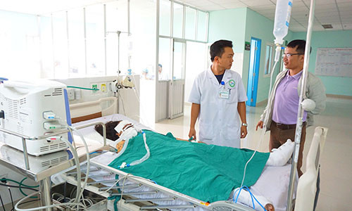 He lo nguyen nhan vu co giao bi chong cu om chat roi kich no min