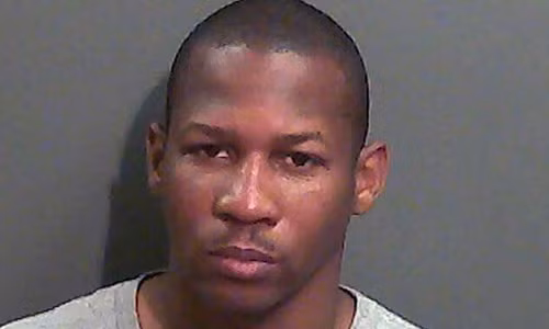 Chân dung tên yêu râu xanh Nicholas Deon Thrash.