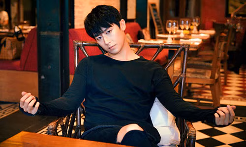 Rocker Nguyễn cho biết nghệ sĩ nhận được đặc ân nên không có quyền lớn tiếng với khán giả.