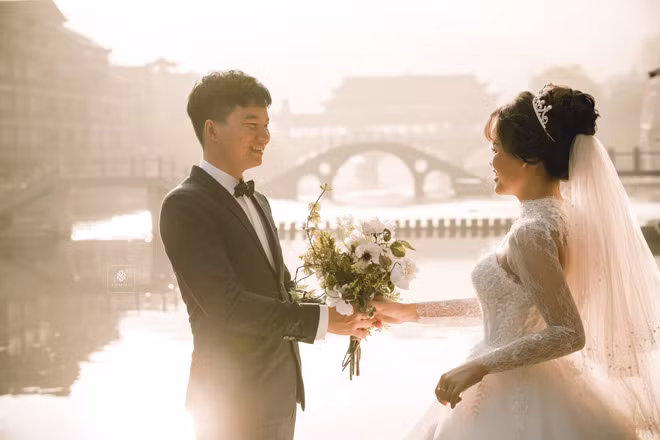 Cap doi yeu nhau tu lop 6 va man cai ket nhu phim Han Quoc