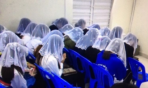 Quang cảnh một buổi truyền giáo của “Hội thánh đức chúa trời”.