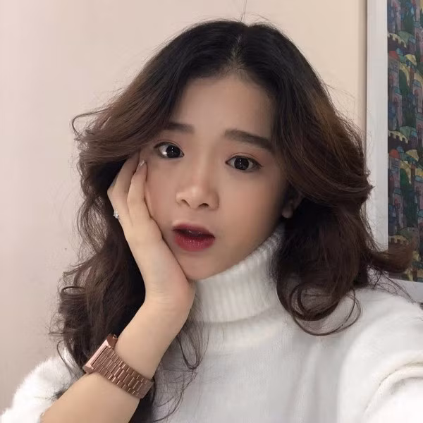 Bức ảnh tự sướng của Linh Ka Kèm với lời chúc mừng đội tuyển U23 Việt Nam.