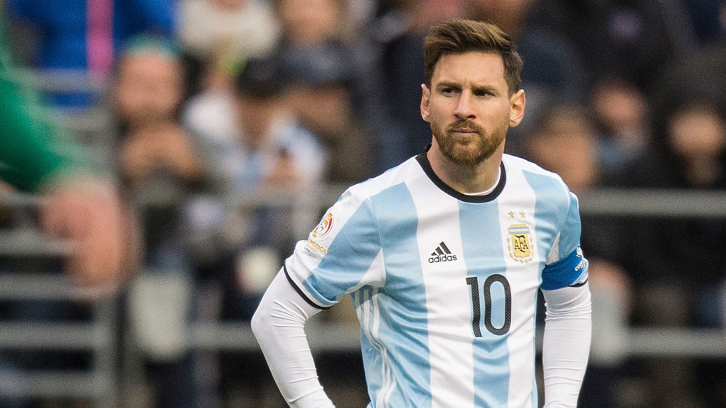 Các hợp đồng quảng cáo đã đem về cho Messi 27 triệu USD.