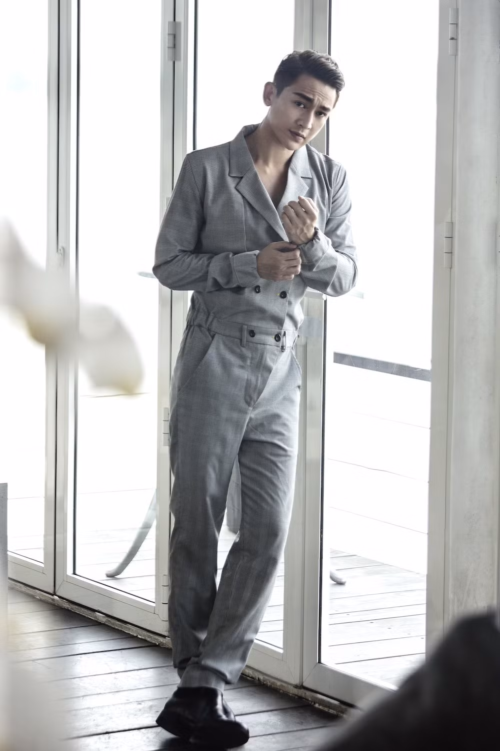 Đã ở độ tuổi U40, Hứa Vĩ Văn vẫn chưa vội lập gia đình. Với anh, chuyện tình cảm phụ thuộc vào chữ Duyên nên sẽ chờ đợi nó đến.