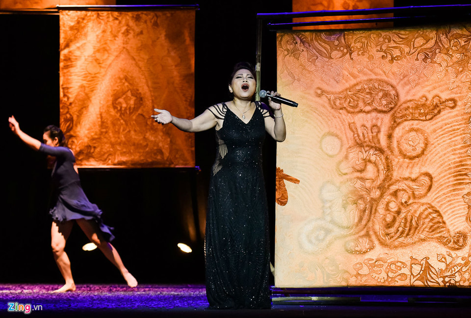 Sau ồn ào nợ nần, Siu Black chuyển về Gia Lai sinh sống. Giọng ca núi rừng cho hay sống cuộc đời giản dị ở quê, ăn uống kiêng khem vì bị bệnh tiểu đường, mỡ máu...