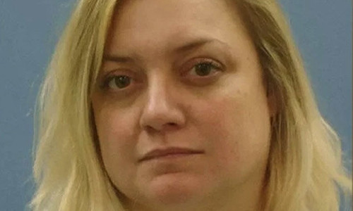 Chân dung nữ hiệu trưởng Courtney Alfred.