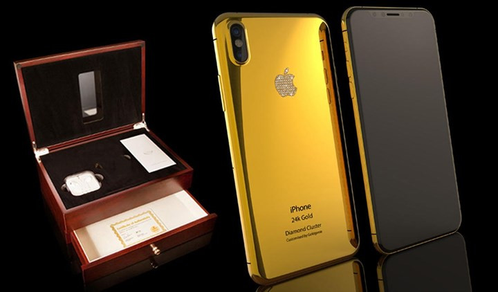 10. Chiếc iPhone X nạm vàng 24 karat có giá 5.000 USD được trang trí bằng các viên kim cương cắt rực rỡ VS1.
