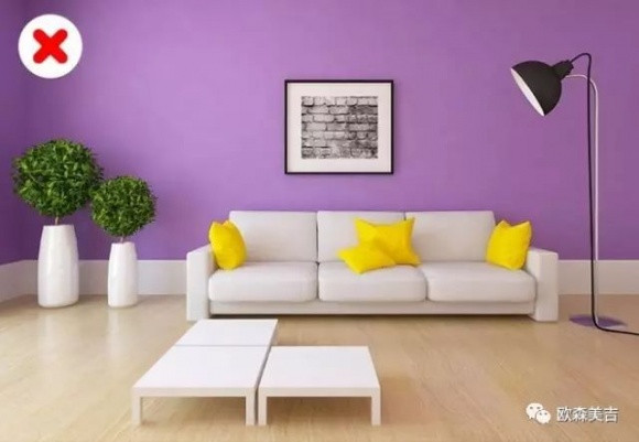 Màu sắc của sàn nhà Hãy lựa chọn màu sắc sàn nhà cuối cùng sau khi đã chuẩn bị xong hết nội thất bởi màu sắc này rất quan trọng, nó là vị trí rộng nhất và dễ thấy nhất trong căn nhà. Màu sắc của sàn nhà ảnh hưởng tới bầu không khí tổng thế của căn nhà, hãy lựa chọn những màu sắc tương đồng với nội thất để không xuất hiện những tình huống màu sắc đối lập, trông nhức mắt.