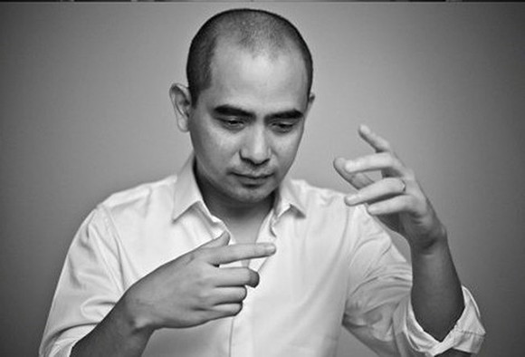 Lê Hoàng: 'Đức Trí không cao nhưng từng có cô gái cao nhất nhì làng nhạc tựa vào'.