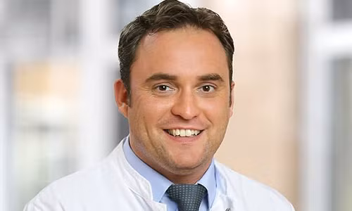 Bac si bien thai boi ma tuy len “cau nho” de nguoi tinh sung hon