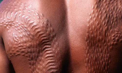 Nghi lễ "xẻ thịt" biến mình thành cá sấu của bộ lạc Chambi Nghi le