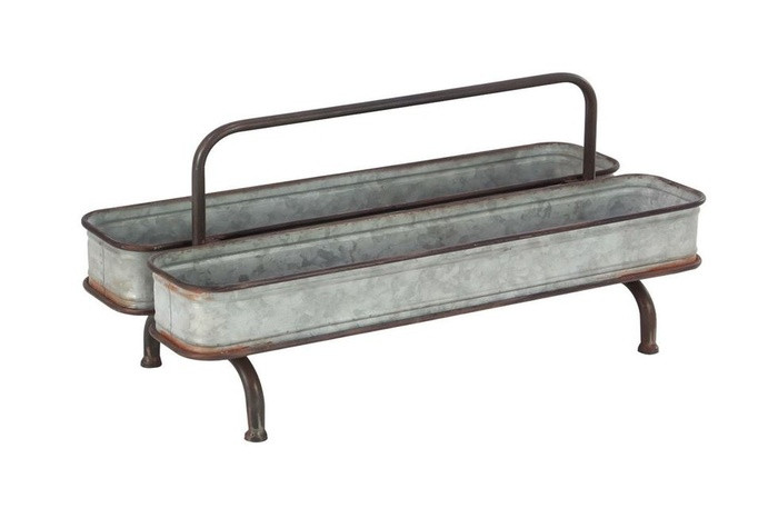 Với chiếc giá đôi này, bạn sẽ ươm được rất nhiều mầm rau trước khi trồng ở ngoài vườn.