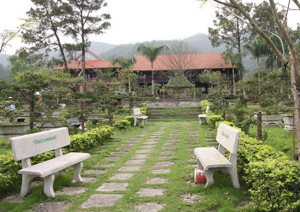 Đây là dự án trồng rừng kết hợp du lịch sinh thái của Công ty TNHH Vân Đồn Farm do ông Bùi Hạ Long là người đại diện theo pháp luật.