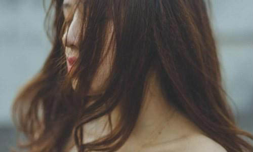 Một người chồng quá tiết kiệm thời gian với gia đình rất có nguy cơ sẽ dành thời gian dư thừa ấy để ngoại tình - Ảnh minh họa: Internet