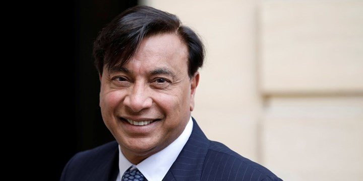 Ông trùm thép Lakshmi Mittal sinh ra trong một gia đình nghèo ở bang Rajasthan, Ấn Độ. đã thiết lập nền tảng tài sản của mình trong hai thập kỷ bằng cách làm nhiều việc trong ngành thép. Hiện Mittal điều hành công ty sản xuất thép lớn nhất thế giới và là một tỷ phú với tài sản 18,9 tỷ USD.