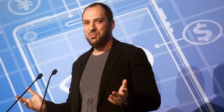 Người sáng lập WhatsApp Jan Koum sinh ra ở Kiev, Ukraine. Ở tuổi 16, Koum đi cùng mẹ đến California (Mỹ), sống nhờ vào sự hỗ trợ của chính phủ. Koum tự học kỹ năng máy tính. Năm 2009, ông là đồng sáng lập dịch vụ nhắn tin di động lớn nhất thế giới WhatsApp, được Facebook mua với giá 22 tỷ USD. Hiện tài sản của ông trị giá 9,1 tỷ USD.