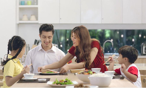 Bep nha va cau chuyen ve long chung thuy