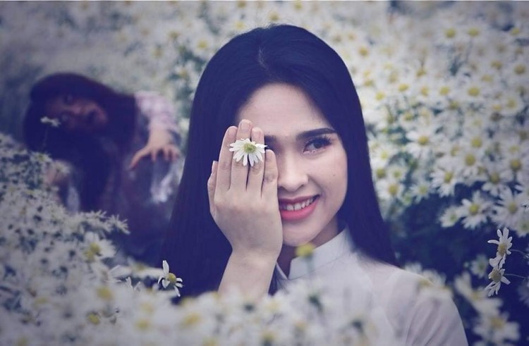 Khiep via voi anh zombie ben cuc hoa mi-Hinh-2