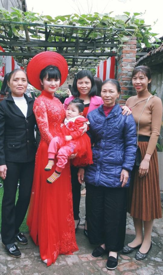 Yến Nhi xuất hiện như vị khách nhí đặc biệt trong ngày vui của Thanh Tâm.