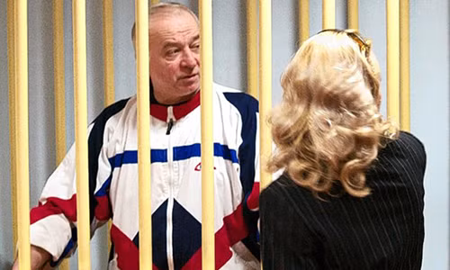 Sergei trong nhà tù tại Nga.