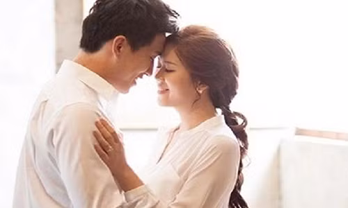 Bước vào cánh cửa hôn nhân, cô gái nào cũng mơ mộng về một cuộc sống hạnh phúc - Ảnh minh họa: Internet Bước vào cánh cửa hôn nhân, cô gái nào cũng mơ mộng về một cuộc sống hạnh phúc - Ảnh minh họa: Internet