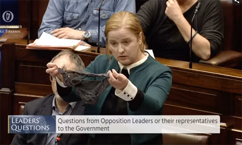 Phien toa dung quan lot lam bang chung benh vuc ke cuong hiep