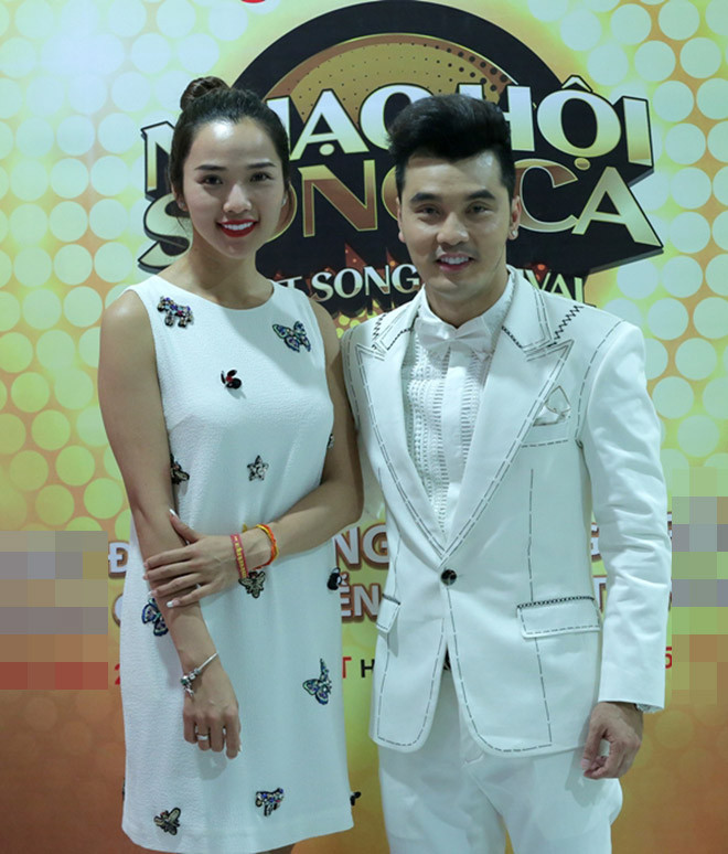 Ưng Hoàng Phúc và vợ, kiêm quản lý Kim Cương.