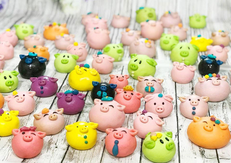 Ngoài bánh trung thu với họa tiết trang trí cầu kỳ, bánh trung thu hình thú cũng cực kỳ hút khách.