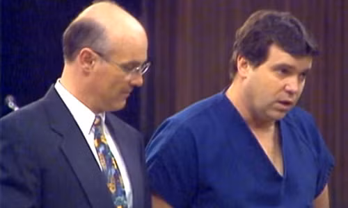 Toi ac kinh hoang cua nguoi cha dot nha, giet con de lay tien mua oto