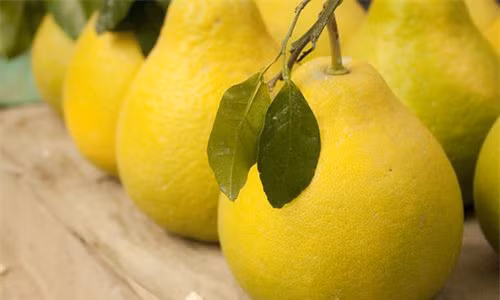 Mua buoi thap huong hay tranh xa nhung qua co dau hieu nay