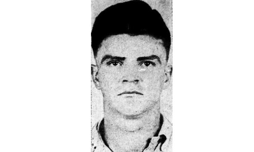 Earnest Pletch trở thành tên tội phạm đầu tiên của nước Mỹ tiến hành vụ giết người trên máy bay.