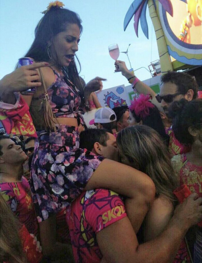 Tình yêu không có lỗi, lỗi tại hoàn cảnh.