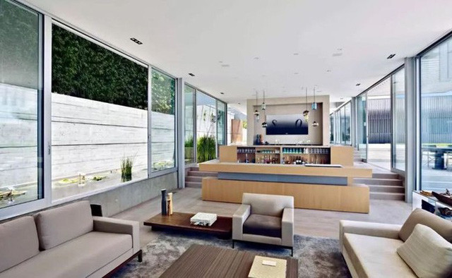 Nội thất được thiết kế hiện đại, tiện dụng nhưng cũng không kém phần tinh tế.