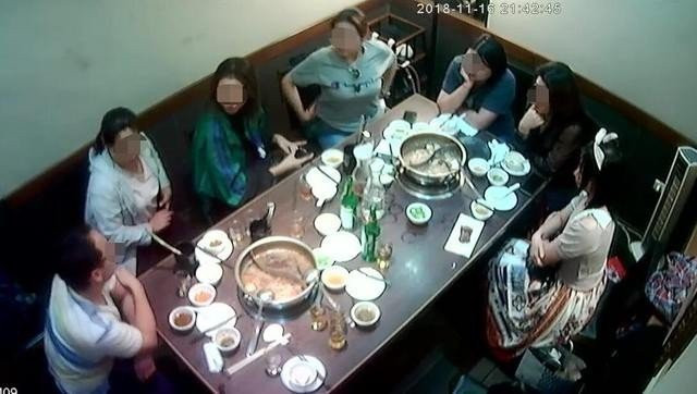 An lau het 7 trieu, ca doan khach Trung Quoc khong ai chiu tra tien