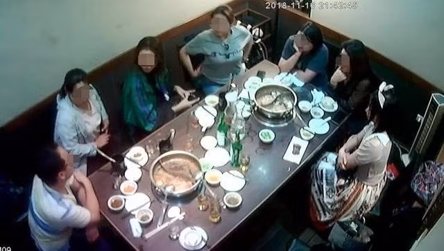 An lau het 7 trieu, ca doan khach Trung Quoc khong ai chiu tra tien