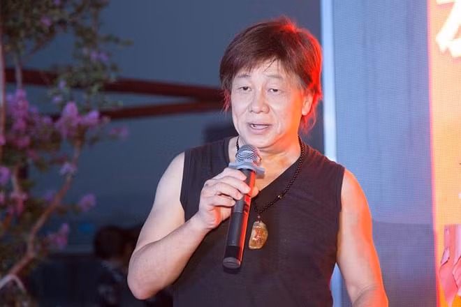 Luong Tieu Long cong khai ngoai tinh o tuoi 70-Hinh-2