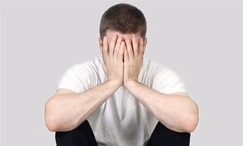 Tam su cua thac sy bi ban gai cam sung khien dan mang ran ran