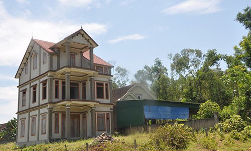 Xuất khẩu lao động mang lại sự giàu có cho nhiều ngôi làng ở Hà Tĩnh.