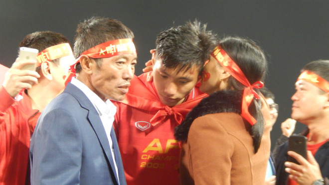 Doan Van Hau: Tu cau be me game tro thanh tuyen thu VN-Hinh-2