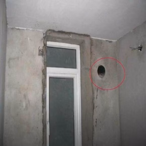 Tac dung cua mot lo nho trong phong tam khien nhieu nguoi bat ngo