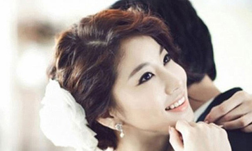 Nữ giới sinh vào mùng 8 Âm lịch sẽ may mắn lấy được chồng giàu có, hạnh phúc. Ảnh minh họa